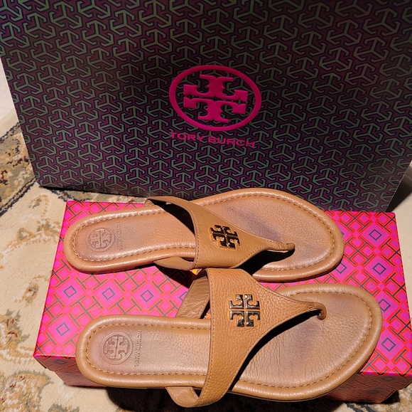 Tory Burch Light Brown Tan sandals size 7